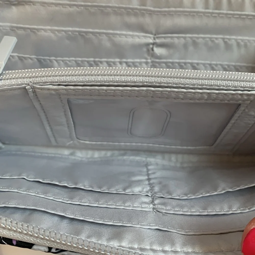 Vera Bradley Patterned Wallet. NWOT